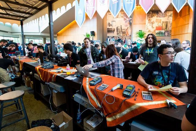 Anyone's Legend vs TES首发公布：Ale碰撞369，Shanks交手Creme，Hope直面JKL